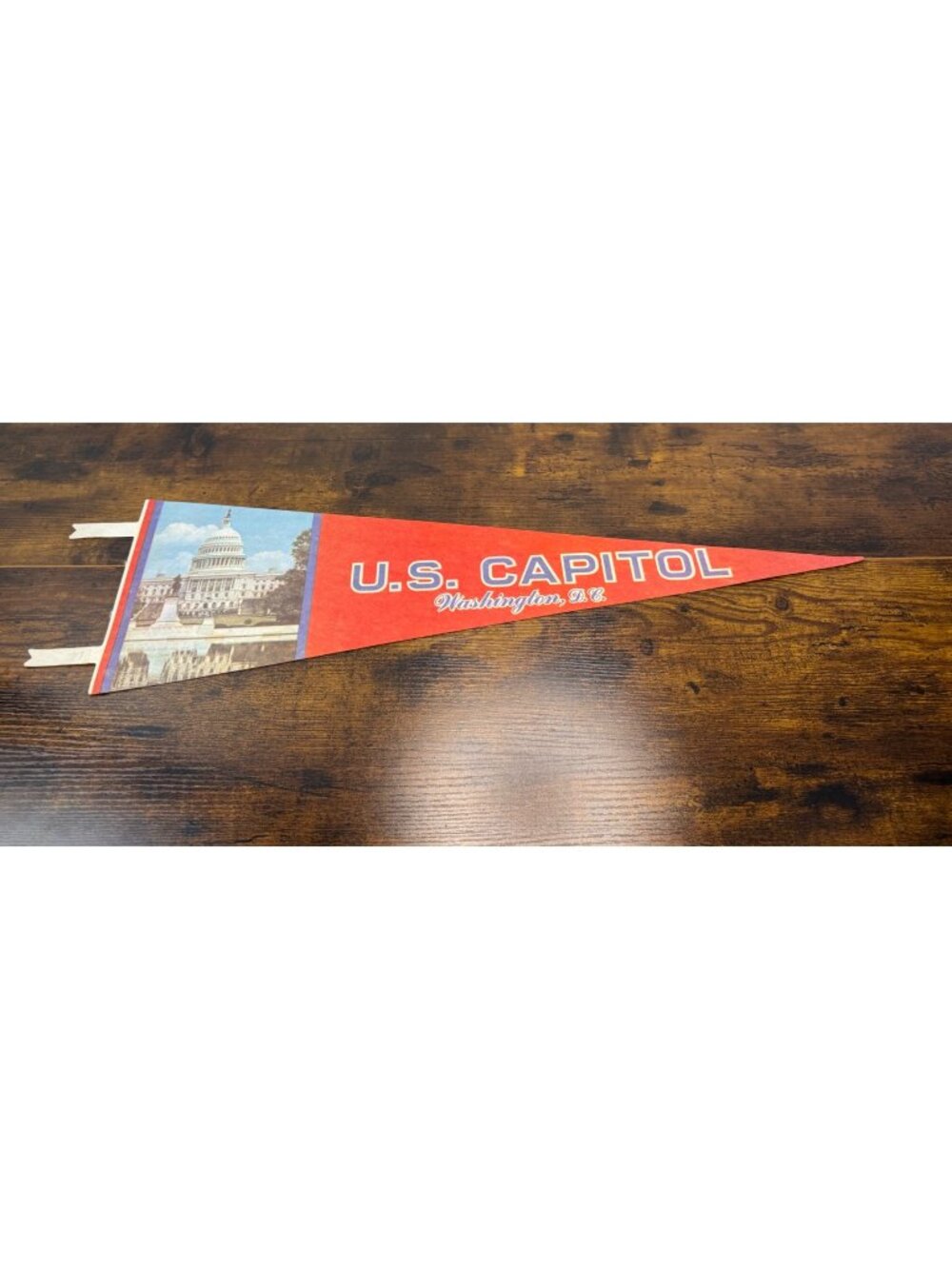 Vintage U.S. Capitol Washington D.C. Souvenir Felt Pennant With Capitol Image